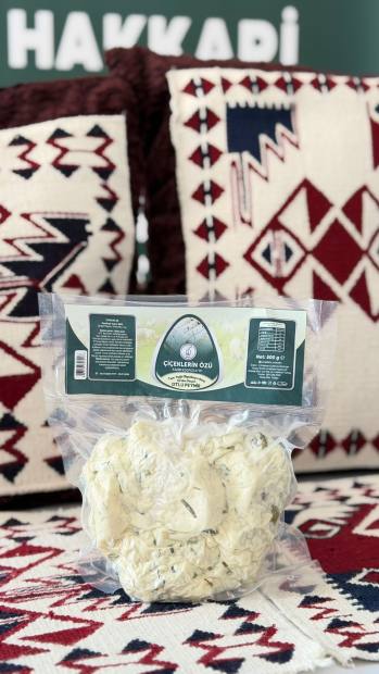 Şirden mayalı otlu peynir(1kg)